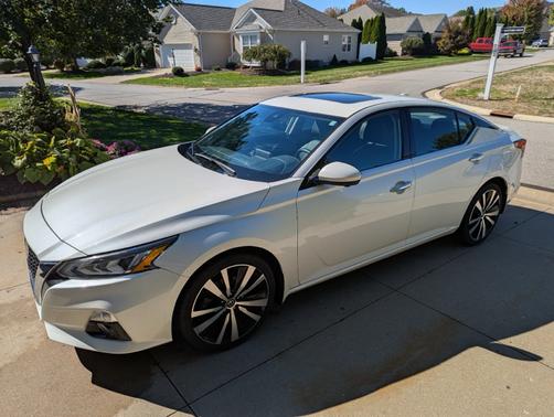 2019 Nissan Altima 2.5 Platinum