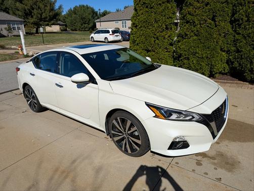 2019 Nissan Altima 2.5 Platinum