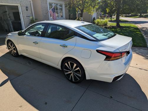 2019 Nissan Altima 2.5 Platinum