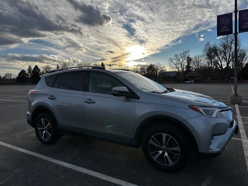 2016 Toyota RAV4 XLE