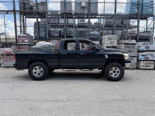 Black 2006 Dodge Ram 2500 SLT Quad Cab