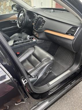 2016 Volvo XC90 Hybrid T8 Inscription