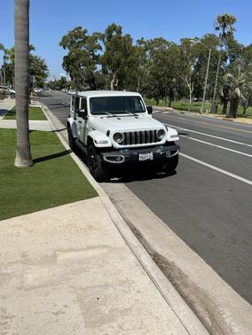 2024 Jeep Wrangler 4xe Sahara
