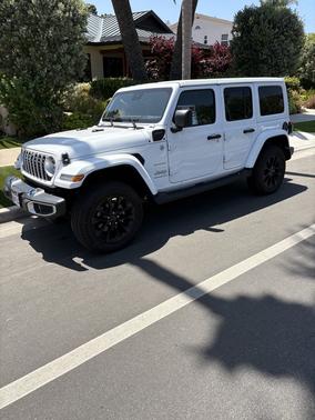 2024 Jeep Wrangler 4xe Sahara