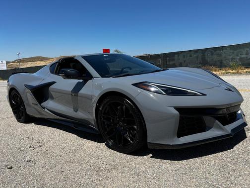 Gray 2024 Chevrolet Corvette Z06 w/1LZ