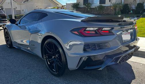 Gray 2024 Chevrolet Corvette Z06 w/1LZ