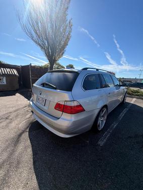 Gray 2009 BMW 535 xi