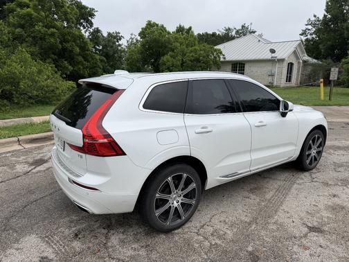 White 2021 Volvo XC60 T5 Inscription