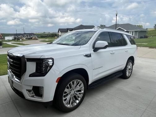2022 GMC Yukon SLE