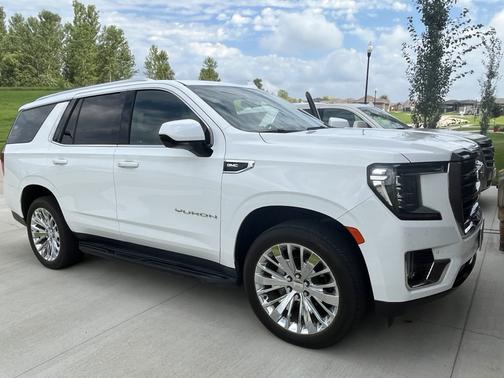 2022 GMC Yukon SLE