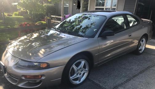 Beige 1999 Dodge Avenger ES