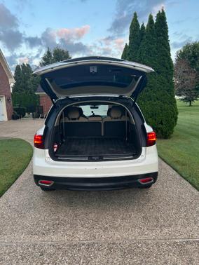 White 2016 Acura MDX SH-AWD