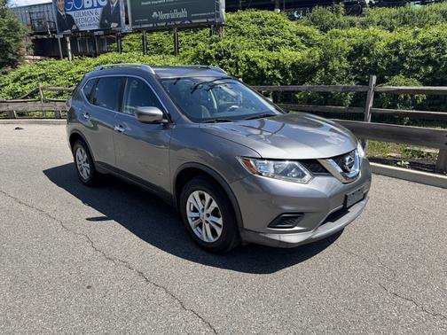 Gray 2016 Nissan Rogue SV