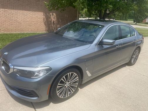 Gray 2018 BMW 530e xDrive iPerformance