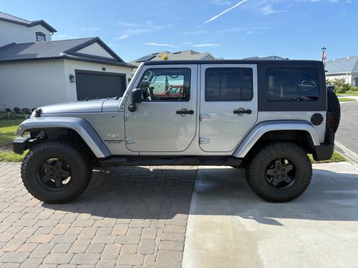 Silver 2013 Jeep Wrangler Unlimited Sahara