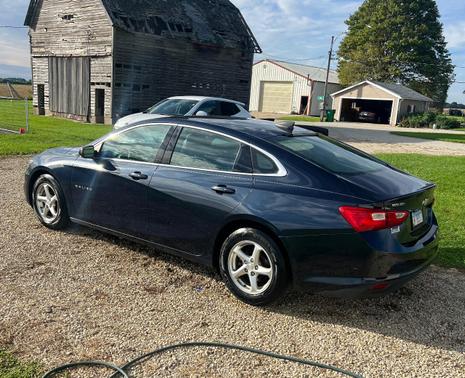 Blue 2018 Chevrolet Malibu 1LS