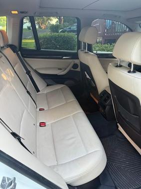 White 2011 BMW X3 xDrive28i