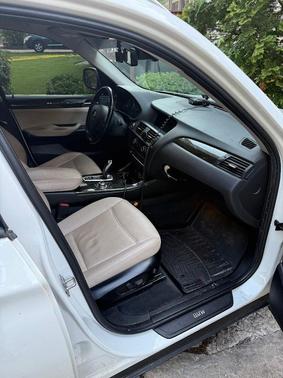 White 2011 BMW X3 xDrive28i