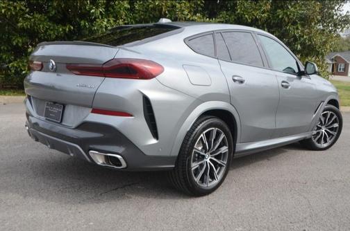 2025 BMW X6 xDrive40i