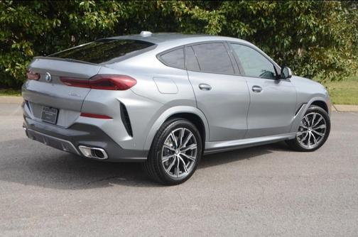 2025 BMW X6 xDrive40i