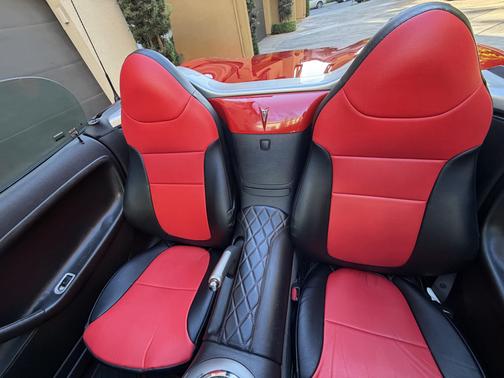 Red 2006 Pontiac Solstice Base