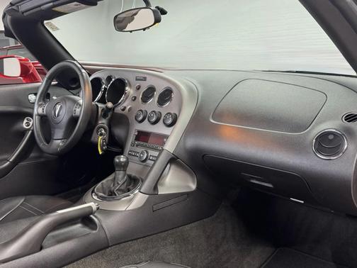 Red 2006 Pontiac Solstice Base