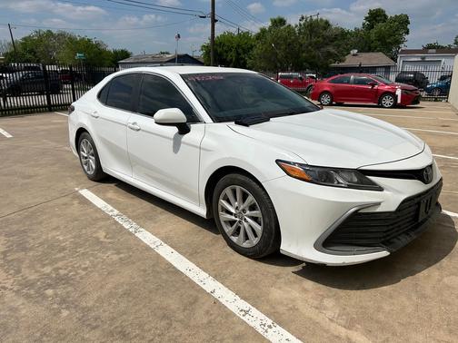 2021 Toyota Camry LE
