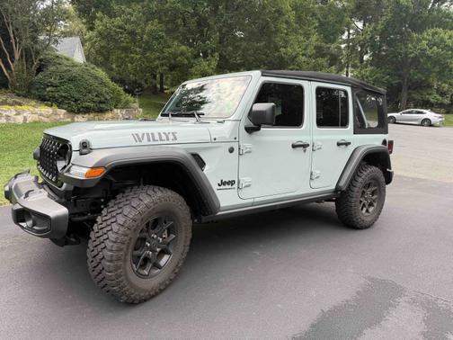 2024 Jeep Wrangler Willys