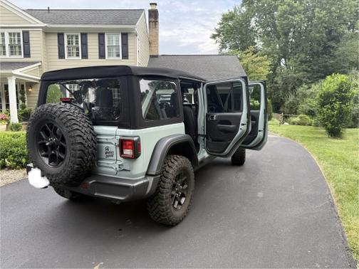 2024 Jeep Wrangler Willys