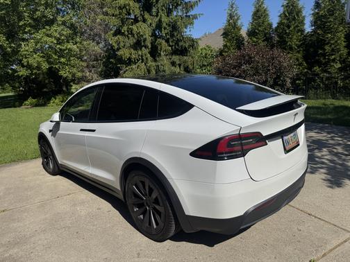 White 2023 Tesla Model X Base