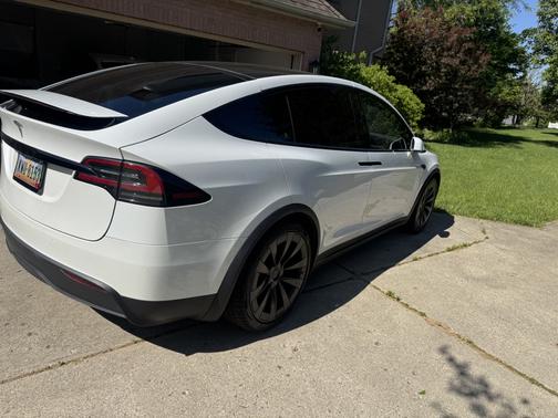 White 2023 Tesla Model X Base