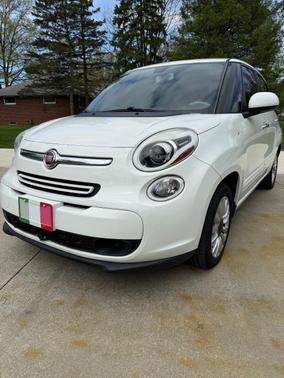 White 2014 FIAT 500L Easy