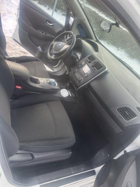 2014 Nissan Leaf SV