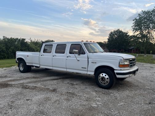 1996 Ford F-350 XL Crew Cab DRW