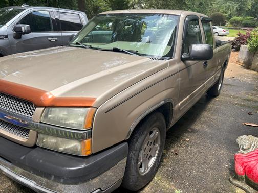 2004 Chevrolet Silverado 1500 LS Extended Cab