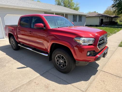 2017 Toyota Tacoma SR5