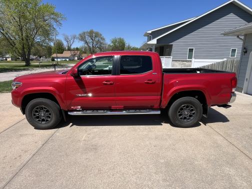 2017 Toyota Tacoma SR5