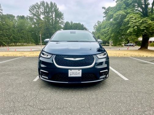 2023 Chrysler Pacifica Hybrid Pinnacle
