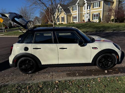 2022 MINI Hardtop Cooper S