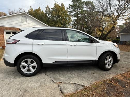 2016 Ford Edge SE