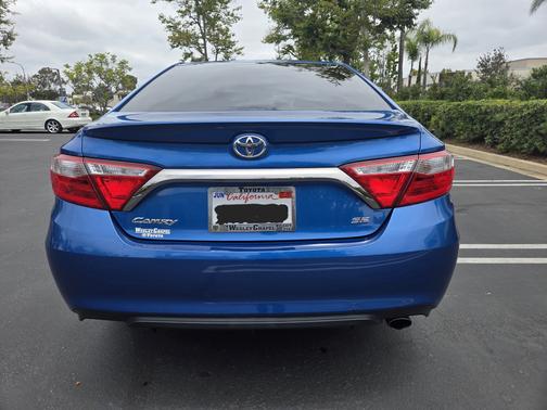 Blue 2017 Toyota Camry SE