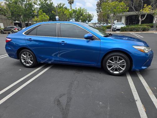 Blue 2017 Toyota Camry SE
