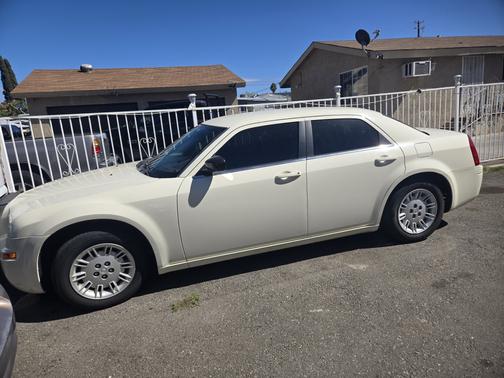 2007 Chrysler 300 Base