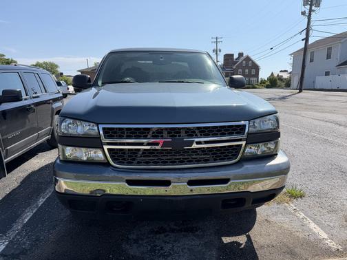 Silver 2007 Chevrolet Silverado 1500 LT1 Extended Cab Classic