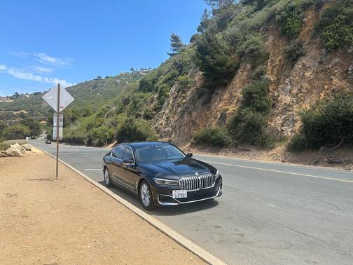 Black 2020 BMW 740 i