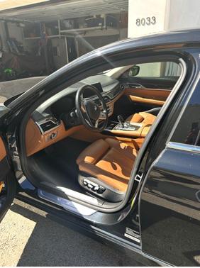 Black 2020 BMW 740 i