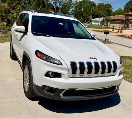 White 2015 Jeep Cherokee Limited