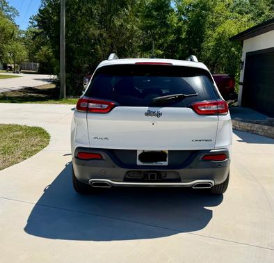 White 2015 Jeep Cherokee Limited