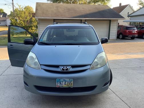 2007 Toyota Sienna LE