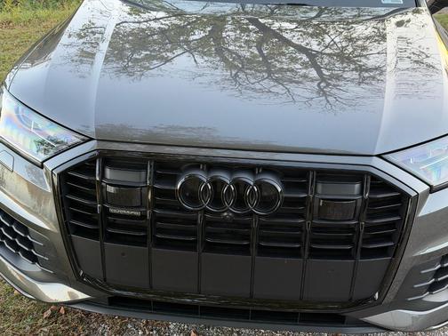 Gray 2024 Audi Q7 55 Premium Plus